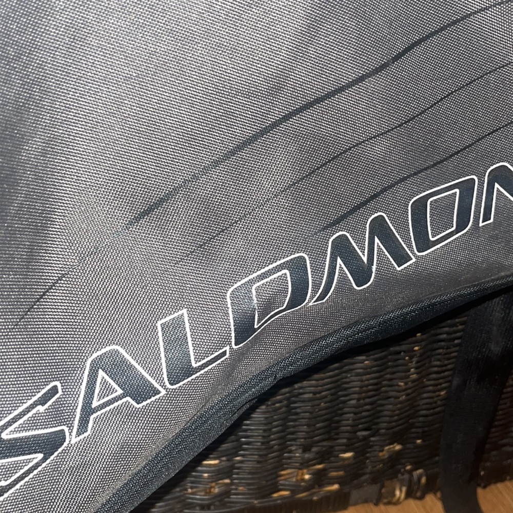 ⚫️• ⚫️• SALOMON x Bag it Vibes •⚫️• ⚫️